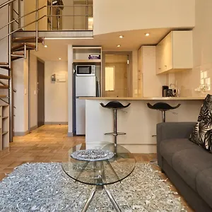 mutual-heights-city-apartments.hotels-capetown.com/
