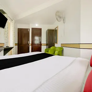 3* Hotel Collection O 75308 Floatel International